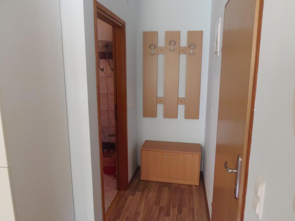 Milos Apartment Pula Phòng bức ảnh